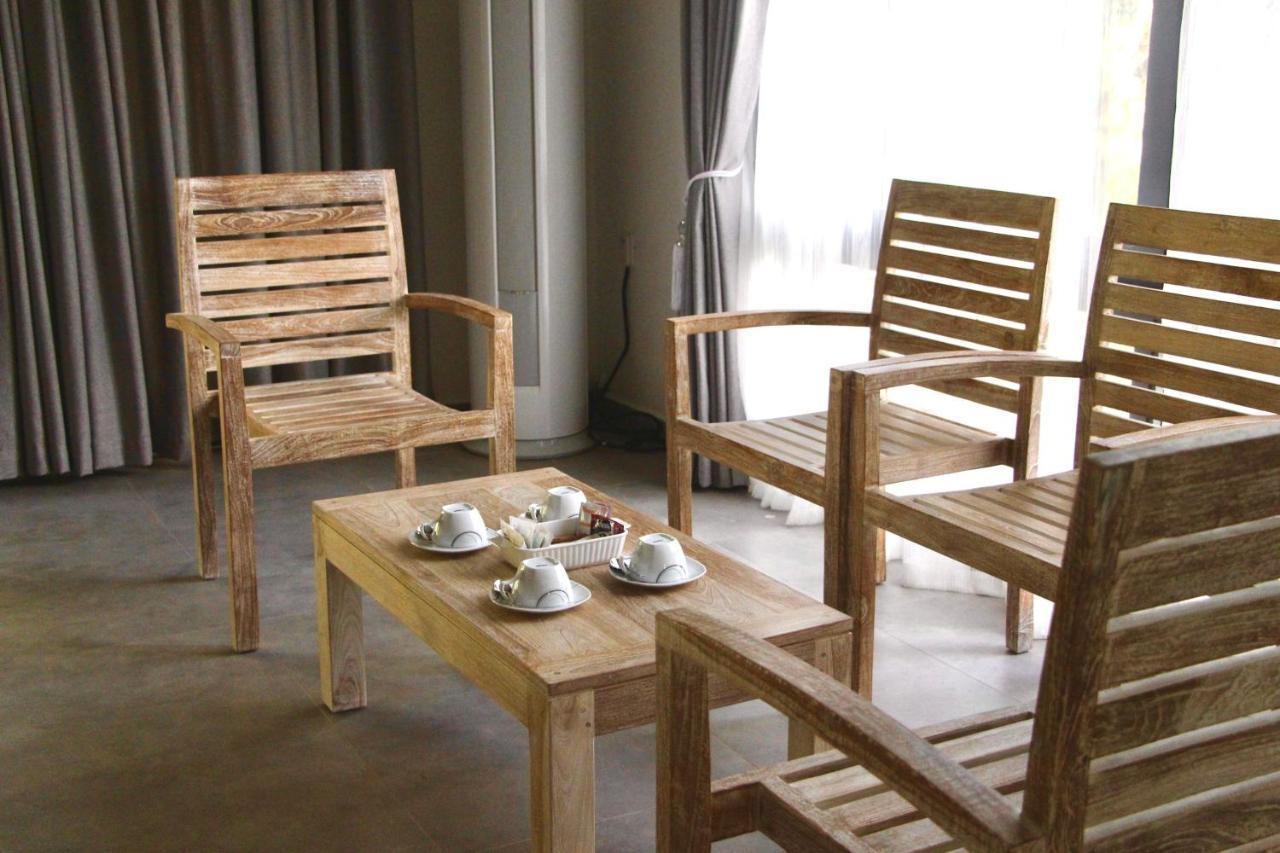 Nivadoo Resort 锡吉里亚 外观 照片 Outdoor furniture