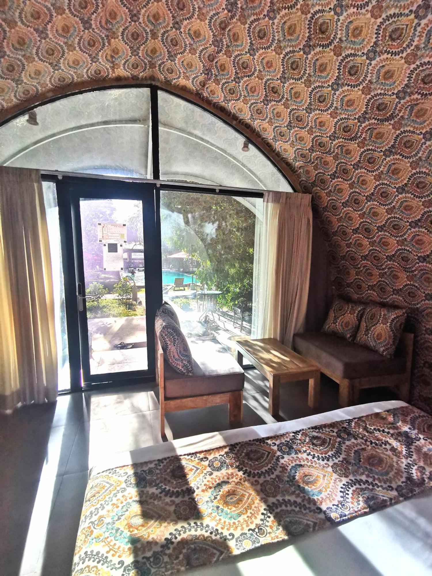 Nivadoo Resort 锡吉里亚 外观 照片 A room at the hotel